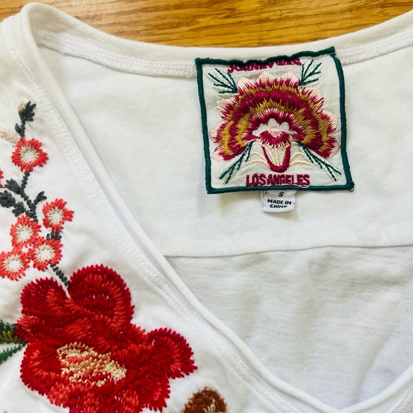 JOHNNY WAS TOP SMALL - Picture 2 of 3